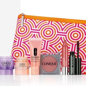 NEW! Clinique 7 Piece Beauty Gift Set! $140 value